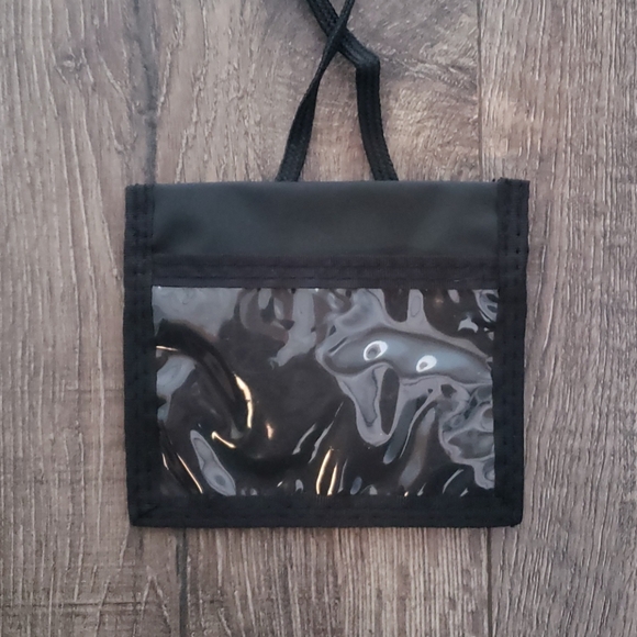 Advantus ID Badge Holder with Zipper Pocket - Picture 2 of 4